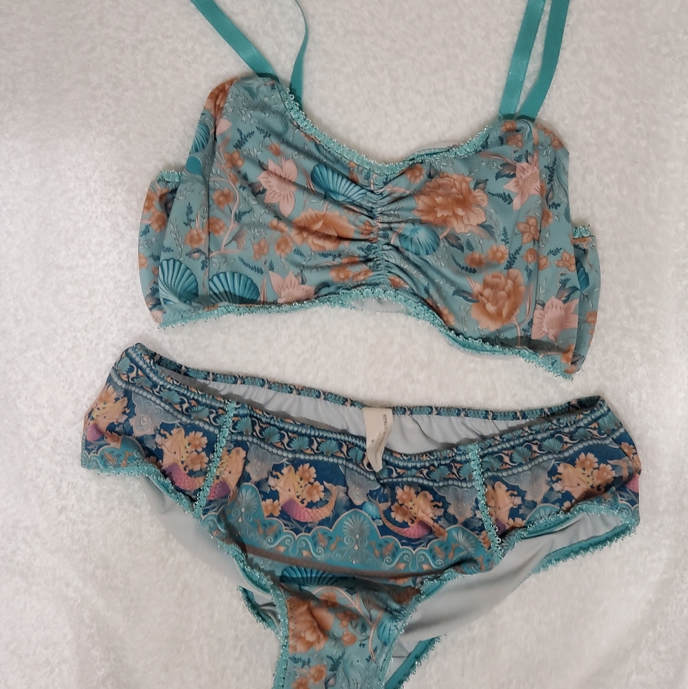 SPELL & T THE GYPSY COLLECTIVE Bralette &Bloomers